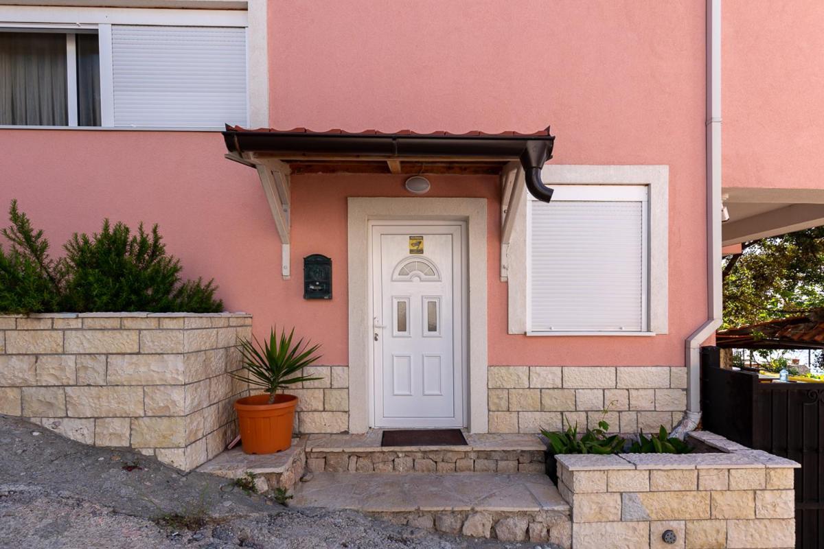 Dreamsea Apartment Utjeha Exterior photo